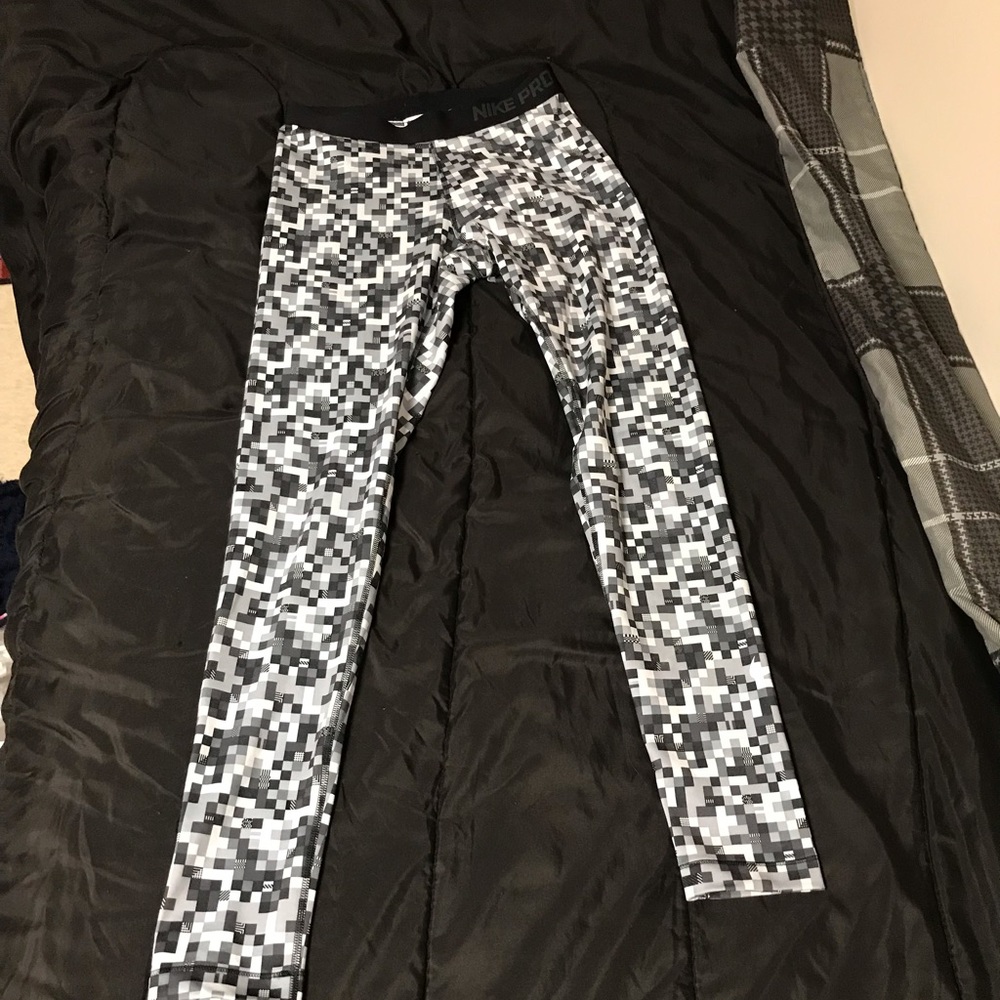 Black and White fleece lined leggings